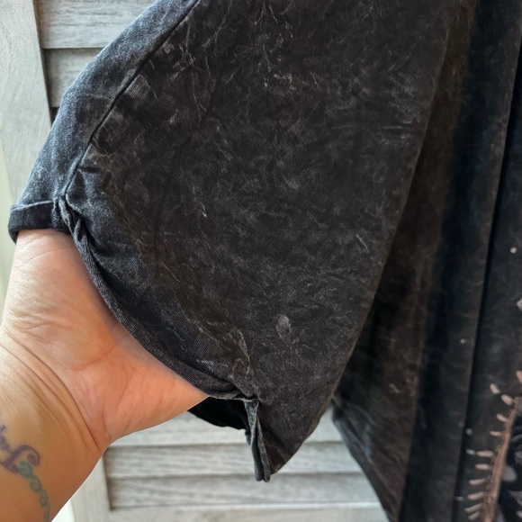 KB Dream line Split Tee Your Light is Enough - Picture 5 of 5